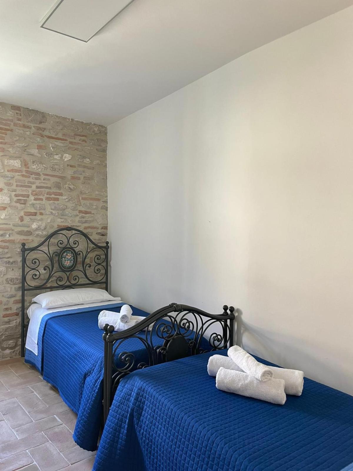 Casa La Rosa Apartment Gubbio Luaran gambar